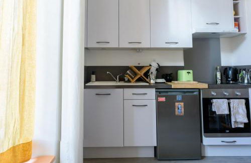 Proche centre, 2 couchages, calme, lumineux - Foto 4