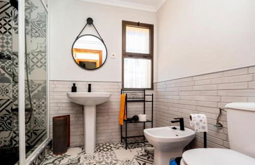 Preciosa villa con gran piscina y fabulosas vistas - Photo 12