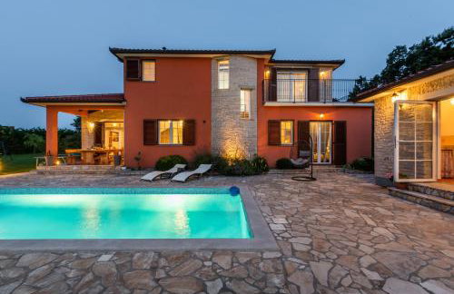 Villa Ivona, a luxurious villa minutes from the sea - Foto 35
