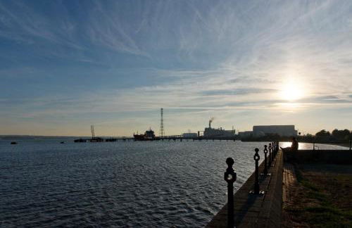 Stylish 1 Bedroom Apartment with Free Parking and Links to London & Essex - Foto 26