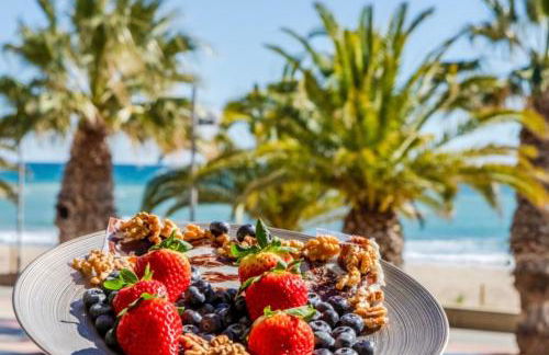 Frente a mar salida directa playa solo 30M agua - Foto 31