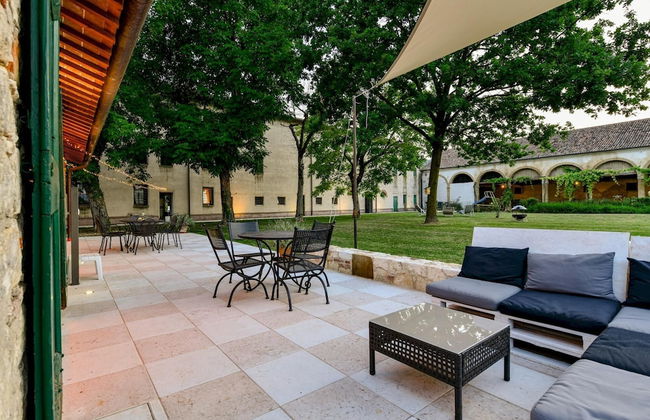 Tigli Apartment With two Bedrooms and one Bathroom on the Second Floor With 4 Metre Glass Window Apartment 6 - Foto 16