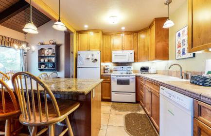 Discover 4 - Photo 3