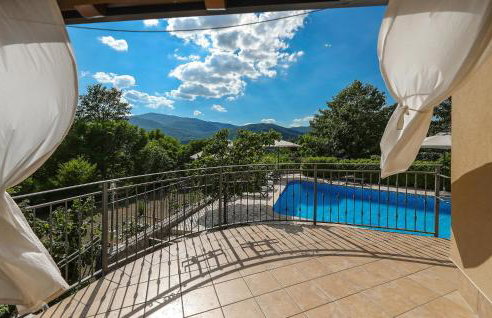 Stunning Home In Jurdani - Foto 16