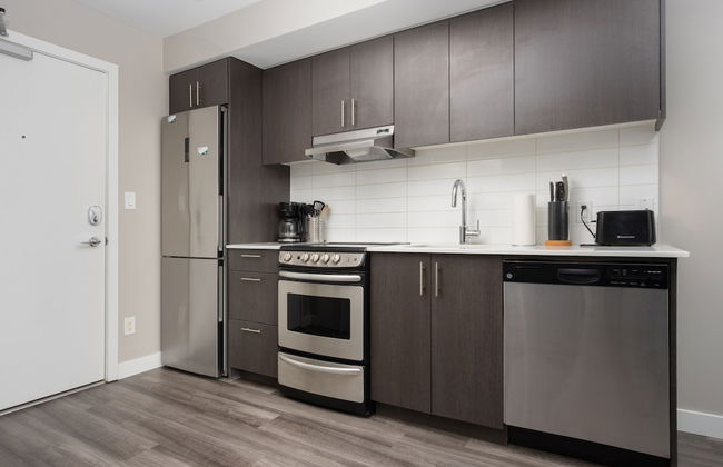 Corporate Stays Hendrix Aparments - Photo 6