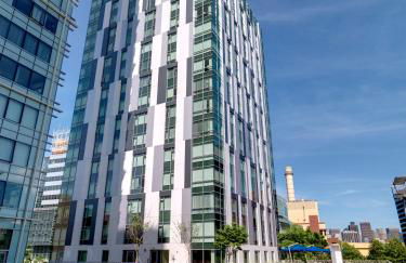 Global Luxury Suites at Kendall West - Foto 1