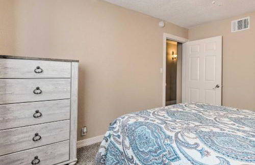 Idyllic Montgomery Condo with Pool and Lake View! - Foto 13