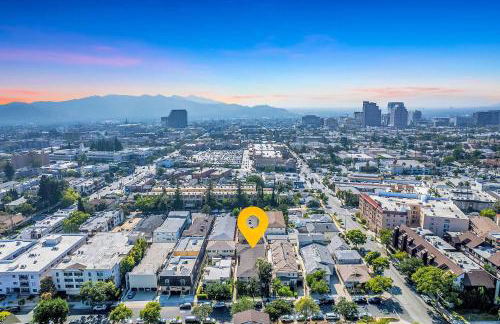 Modern 3BR Apt with Parking in Glendale - Foto 43