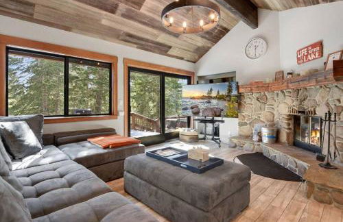 Luna Cabin - 5BR Hot Tub A/C Game Room EV Charger - Foto 2