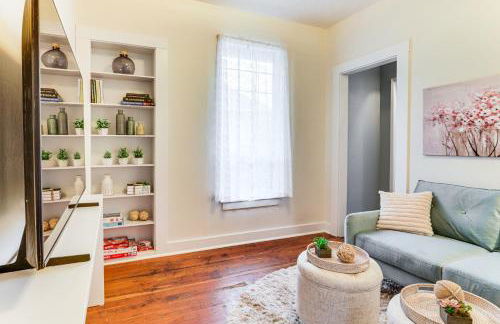 Walkable Location Quaint Cottage in Forest Grove! - Foto 6