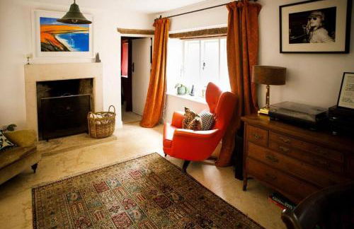 Cotswolds AoNB Cottage- Modern Renovation- Sleeps8 - Foto 15