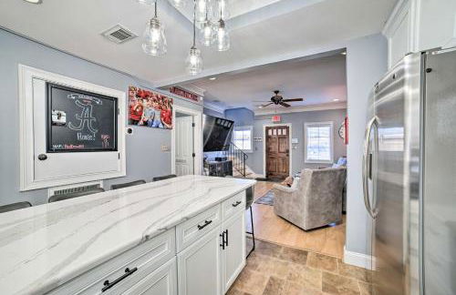 Modern Retreat about half Mi to Bryant-Denny Stadium - Photo 10