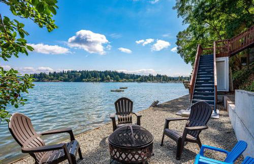 Waterfront Vashon Island Home, Beach Access and View - Foto 30