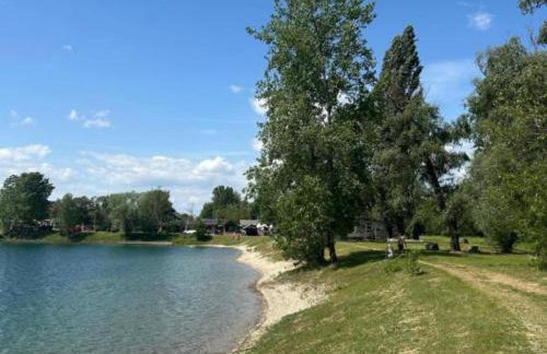 Lotus Pearl Lake Retreat Apartments - Foto 17