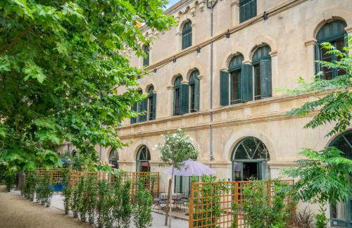 5 Family Apartments with Pool & Large Garden in Historic Pézenas Convent - Foto 17