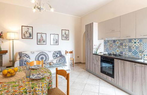 2 Bedroom Beautiful Apartment In Laureana Cilento - Photo 5