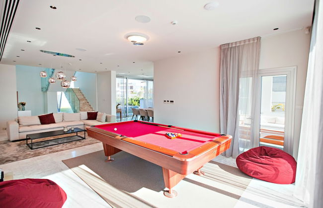 Tranquility Beachfront Villa - Foto 55