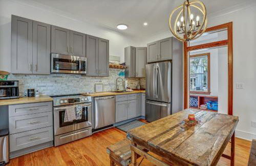 Gallery 1897 - Photo 12