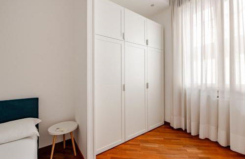 Spacious Home with three Bedroom and Large Kitchen - Photo 5