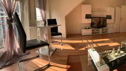 ZV-Scholtz Burghausen, Mozartstr.15 AP-52 - Foto 2