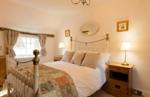 Miller Cottage a luxury 1550's cottage in the Historic centre of Saffron Walden - Foto 20