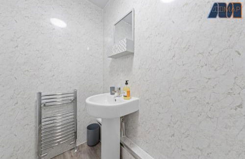 3BR Home in Kilmarnock Sleeps 6 - Foto 46