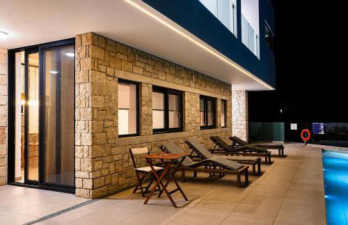 Cream Cozy Getaway - 3 Pearls Pool Retreat - Photo 42