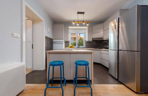 Villa Field Hill with Swimming Pool and Tennis Court - Foto 27