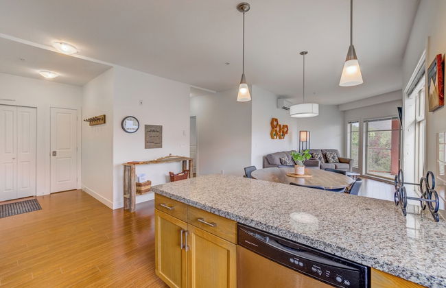 Corner Unit w Large Deck & Amazing View - Photo 42