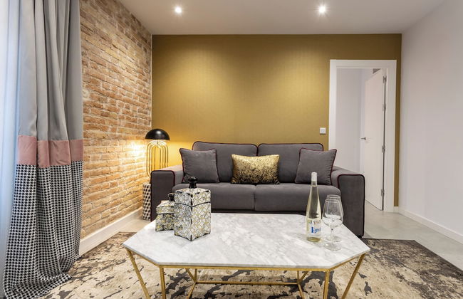 BIBO SUITES PLAZA NUEVA - Photo 38