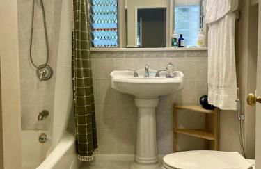 Pasadena Quiet Gem with Fiber Internet WiFi and Workspace - Foto 23