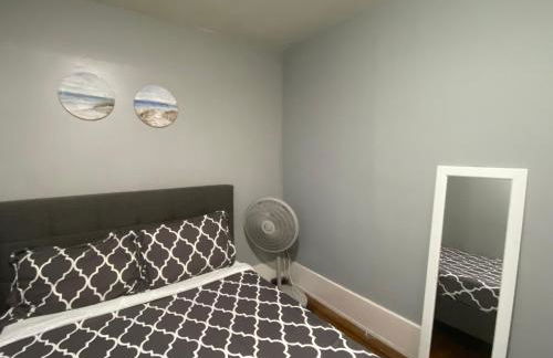 Clover 2900 - Apartment and Rooms with Private Bathroom near Washington Ave South Philly - Foto 49