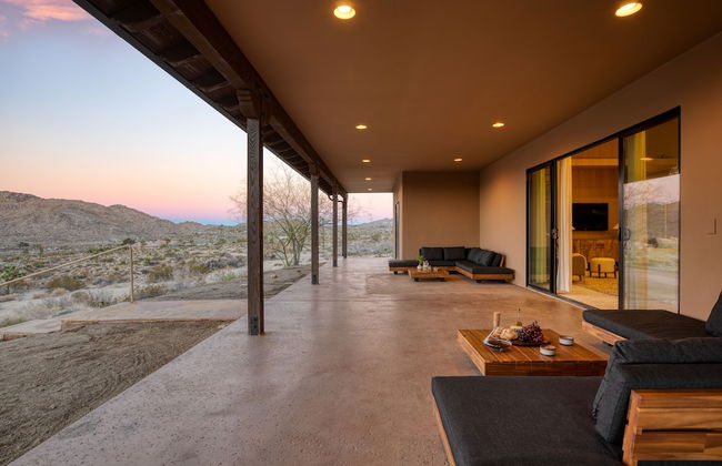 Desert Stone by Avantstay Contemporary Desert Oasis With Pool & Hot Tub - Photo 30