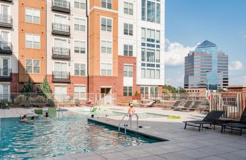 Downtown Durham 2BR Apt Walk Everywhere & Wifi - Foto 109