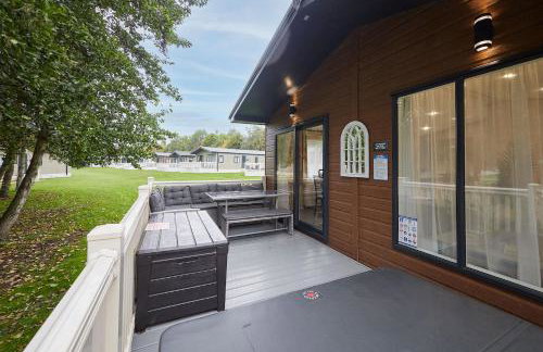 Happy Days Lodge with Hot Tub - Foto 16