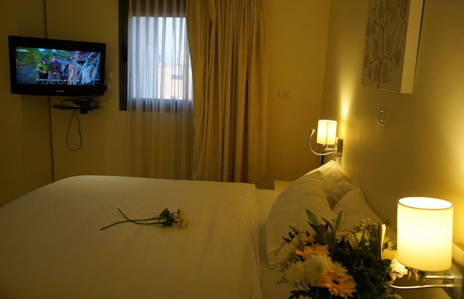 Rafael Residence - Photo 24