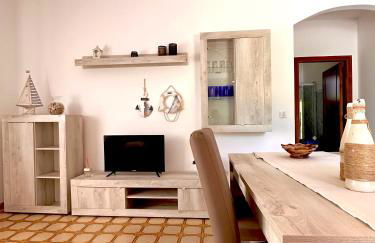 Sea Rocks House - Photo 6