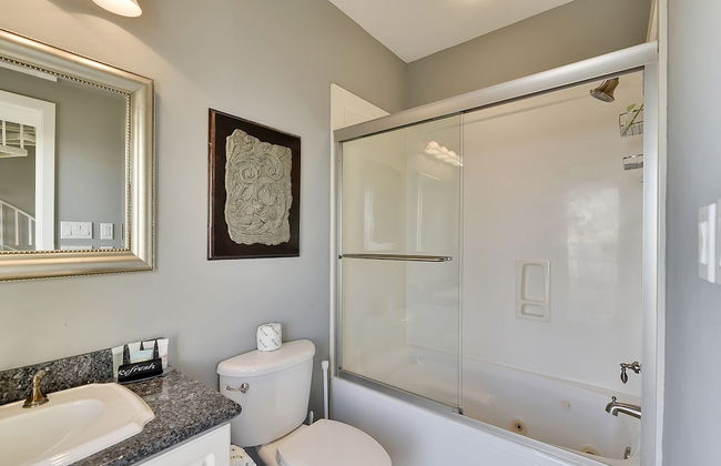 Chateau Soleil - Photo 16