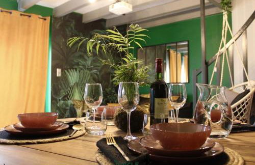 MAISON "Jungle House" 90 m2 BILLARD, RÉTROPROJECTEUR, BAR À JEUX , VINYLE, WIFI FIBRE, idéal PRO & FAMILLE à Montbrison - Foto 7