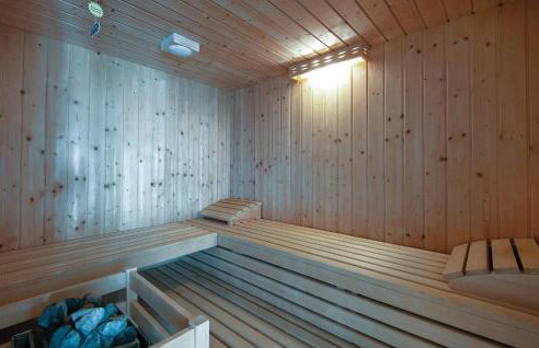 Cozy Home In Varazdinske Toplice - Foto 11