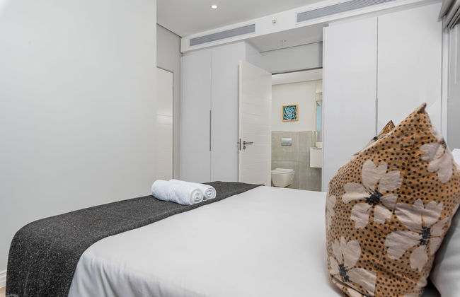 16 on Bree Luxury Apartments - Photo 9