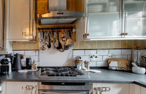 Stylishly Designed Private Home in Central Windsor - Foto 25