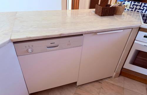 Ocean Vista Retreat with Beach & Pool Access by Drago Rentals - Foto 33