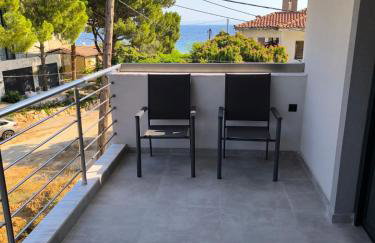 Garden and Sea - Photo 20