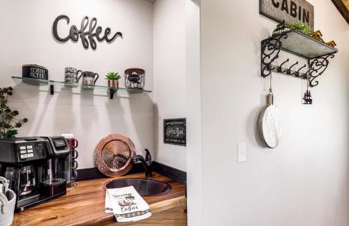 Arkansas Retreat with Deck, Fire Pit and Mtn Views! - Foto 9