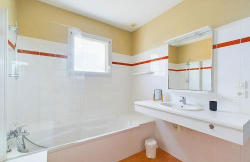 Maison pour 6 adultes,1 enfant - piscine collective - Photo 24