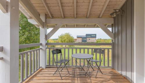 Un studio sur pilotis - Photo 3