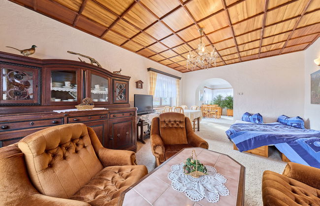 2 bedroom Apartment in Vrchlabí with private pool and garden - Photo 11