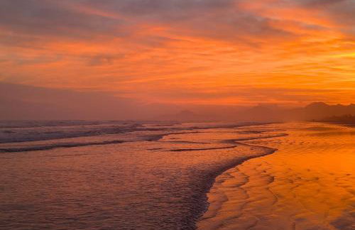Casa completa com piscina perto da praia, garagem, aceita pet - Foto 19