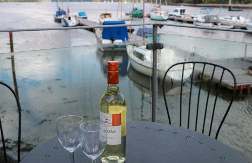 Spanish Boathouse - Photo 32